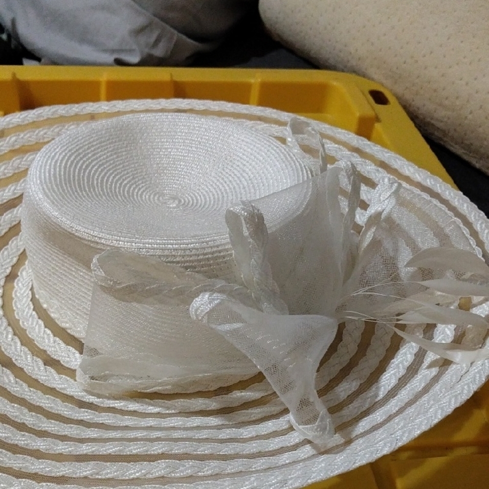 Elegant White Women's Hat